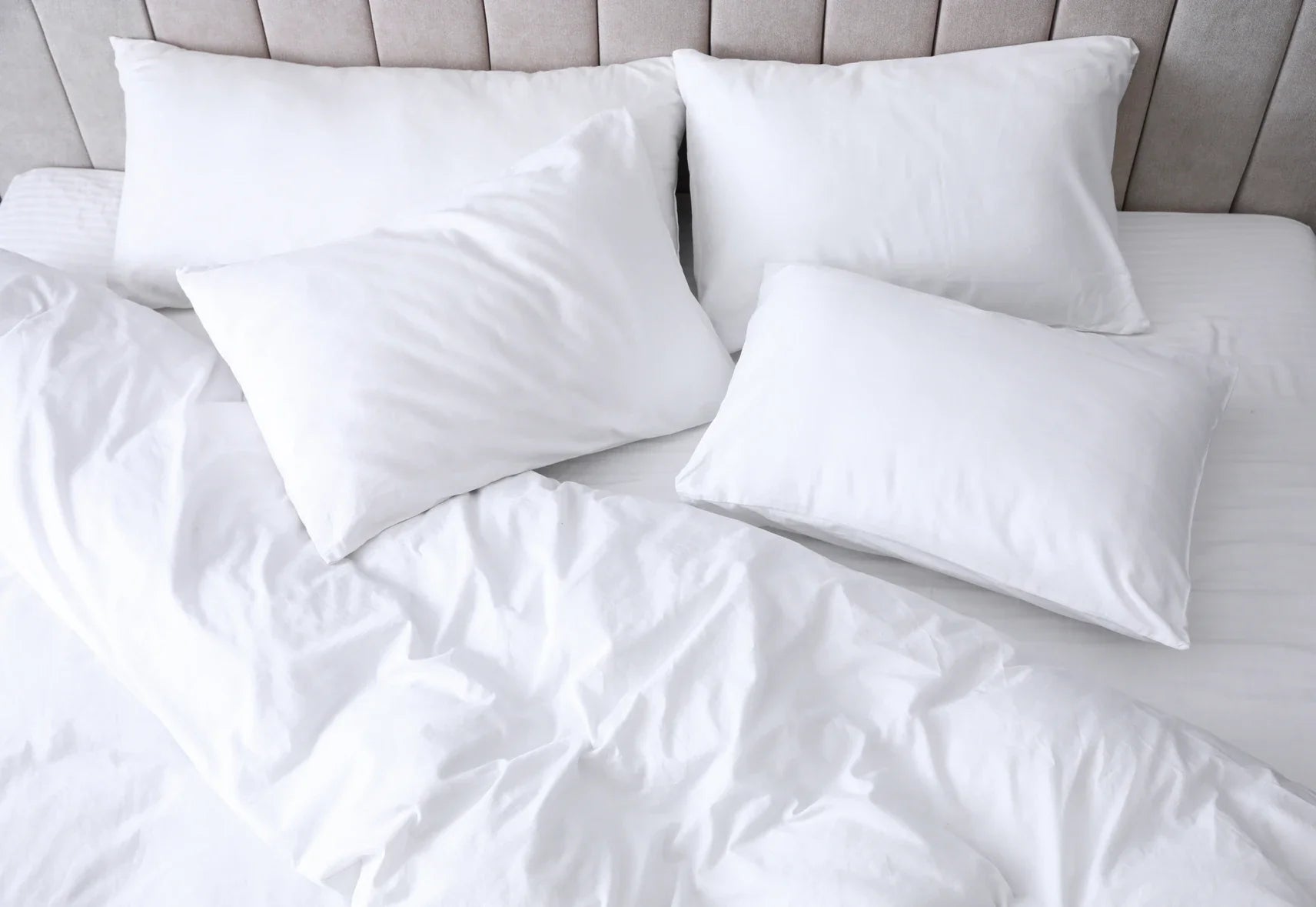 A Buyer s Guide to Finding the Right Bed Pillow Size